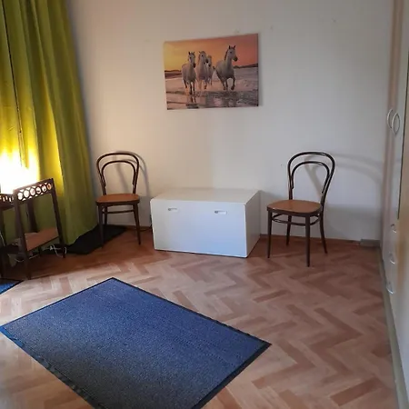 Ferien- Und Monteurswohnung Zwischen Itzehoe Und Glückstadt