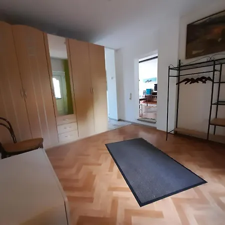 Apartment Ferien- Und Monteurswohnung Zwischen Itzehoe Und Glückstadt